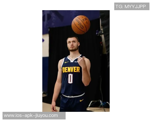 布劳恩上半场表现惊艳6投全中三分球两投全中助球队掌控比赛节奏 布劳恩上半场表现惊艳6投全中三分球两投全中助球队掌控比赛节奏