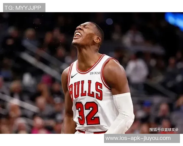 邓恩谈范甘迪防守体系强调沟通与执行的重要性