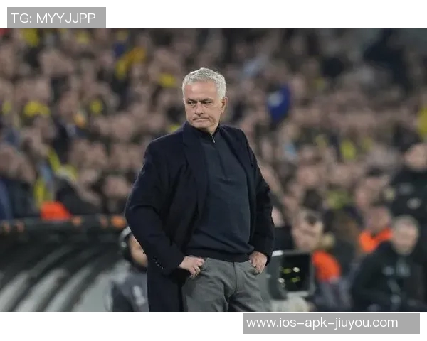 穆里尼奥执教生涯中的意外转折本菲卡前锋本欲加盟却转投费内巴切