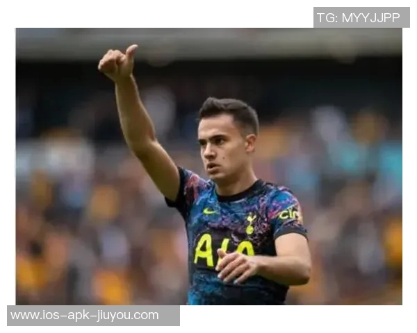 雷吉隆自由转会迈阿密国际谈判顺利预计签约在即 雷吉隆自由转会迈阿密国际谈判顺利预计签约在即